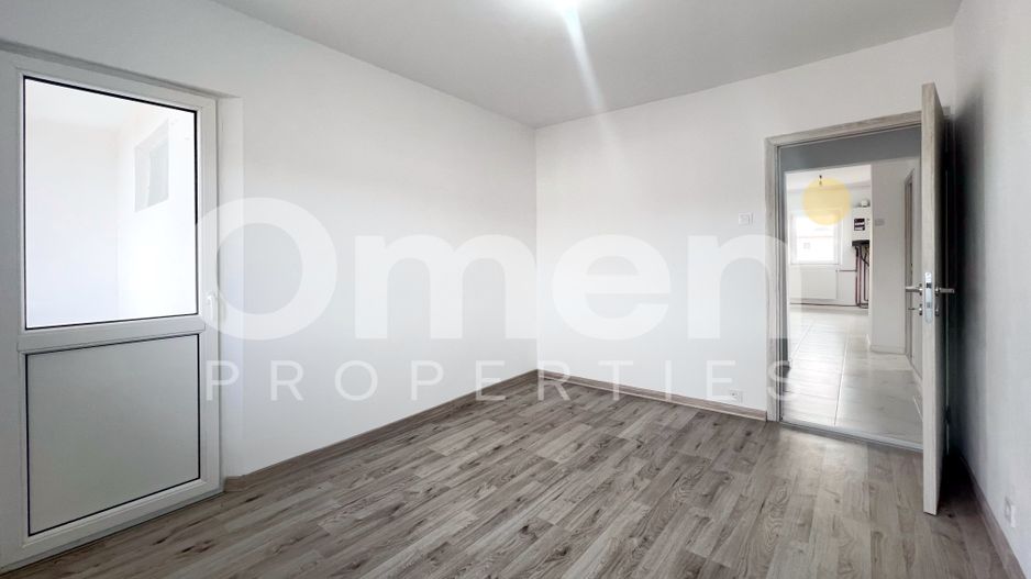Apartament central | 3 camere | 3 balcoane | investiție ideală. - Poză 1