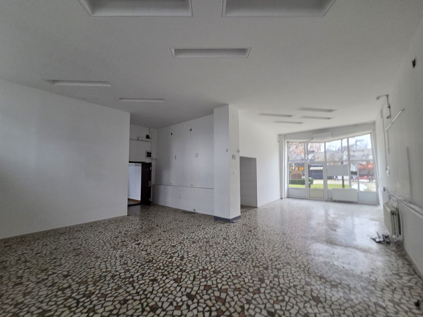 Spatiu comercial de inchiriat ultracentral - Poză 1