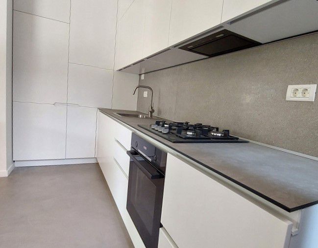 O casa simpla alba dar totusi sofisticata zona Pipera - Poză 15