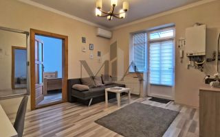 Casa de inchiriat cu 3 camere la curte comuna,  zona Centrala, Oradea - Poză 2