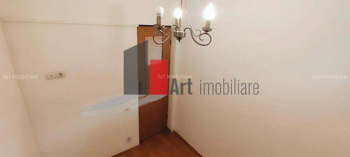 Apartamentul "KONFORTA", intrare separata - Poză 15