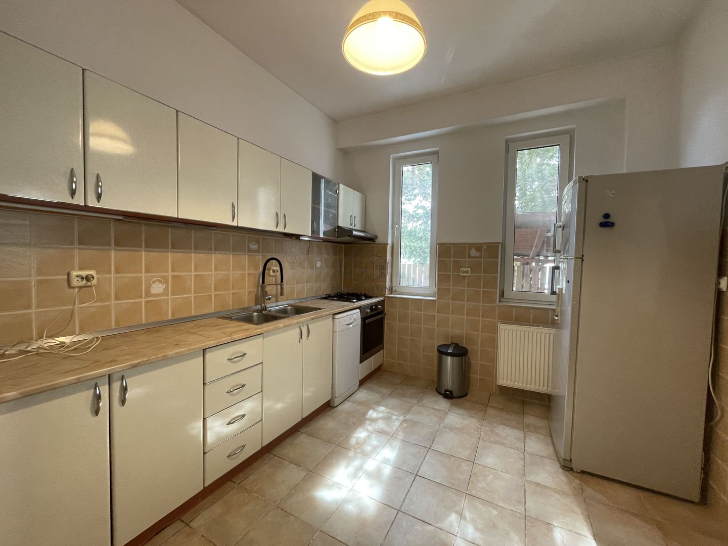 VILA CU 5 CAMERE LA INCHIRIERE LANGA BRITISH SCHOOL - Poză 2