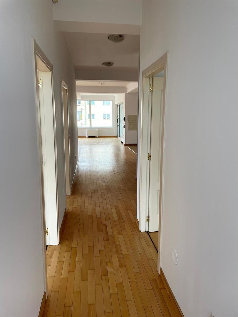 Spatiu de birouri Clasa A -Premium -Central-cu parcare proprie - Poză 6
