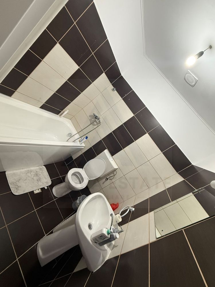Apartament 2 camere decomandat etaj 1 zona Centrala - Poză 7