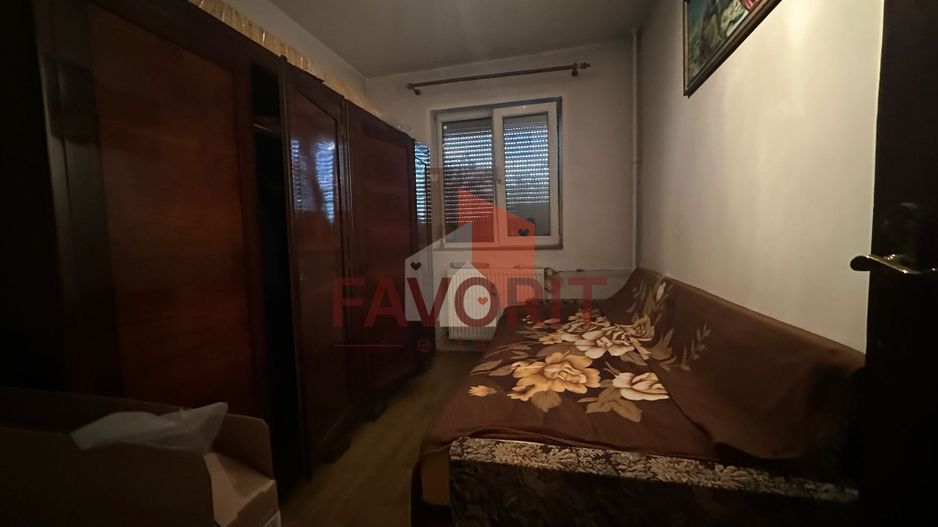 3 camere | etaj 1 | mobilat si utilat | zona excelenta | - Poză 8