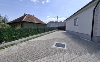 Casa renovata total- zona Calea Poplacii cu teren de 454 mp - Poză 3