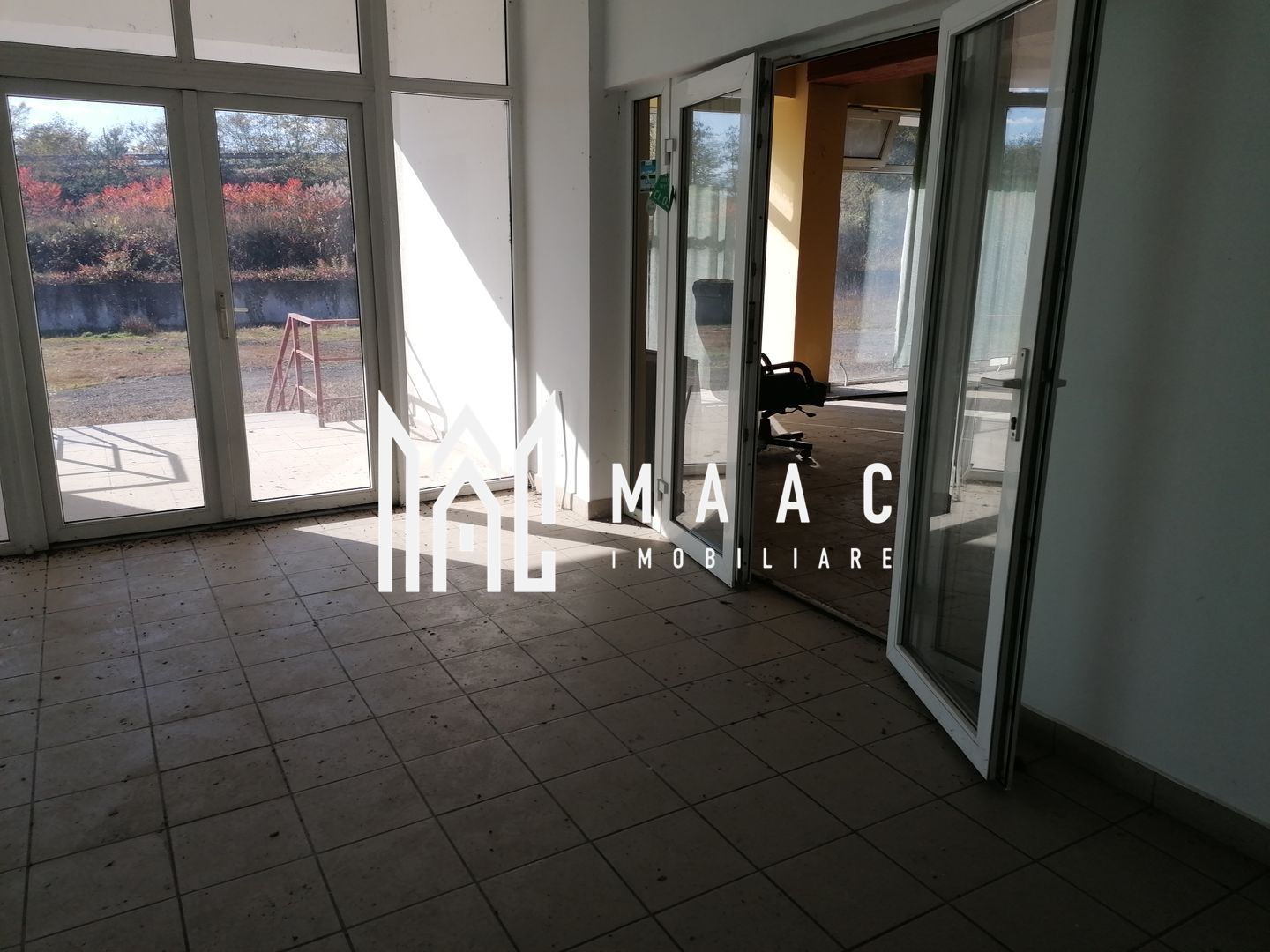 Teren 20000 mp I 3 corpuri cladire I Cristian - Poză 4