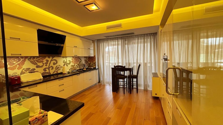 O raritate in piata imobiliara! Apartament 4 camere in Primaverii! - Poză 8