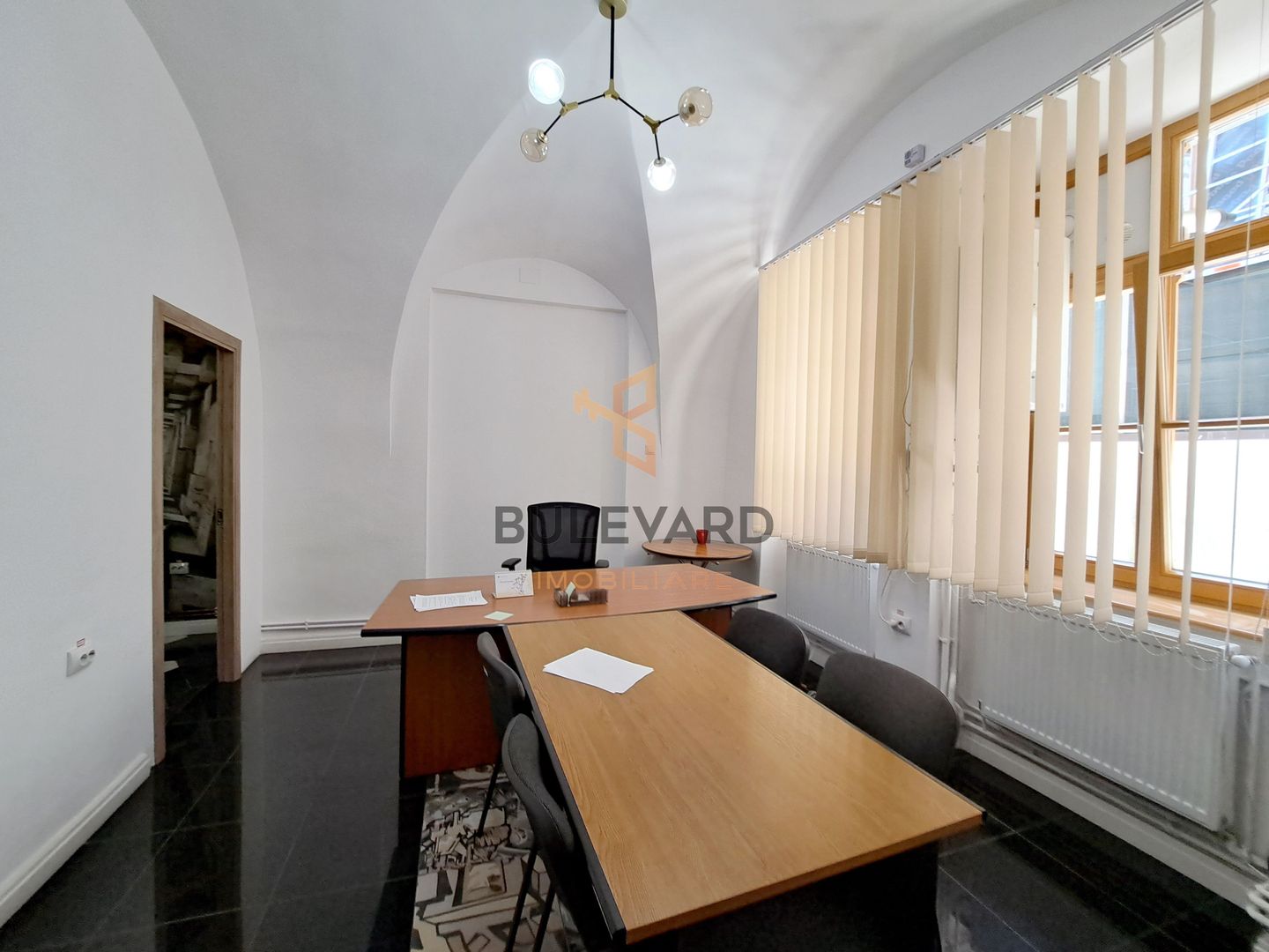 Spatiu de birou ultracentral, 107 mp utili - Poză 5