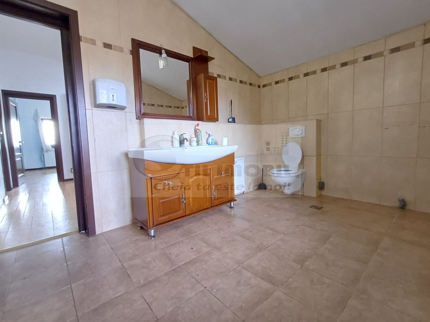 Casă spațioasă 5 camere | Valea Ursului La stradă principală | - Poză 17