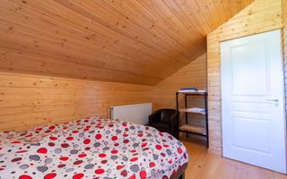 Casa de Vacanta | 5 camere | Foisor | Jacuzzi | teren 4000 m2 | Valeni - Poză 13