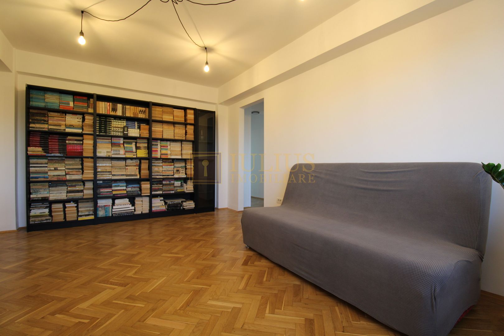 Ultracentral, 4 camere + 2 bai, centrala proprie - Poză 1