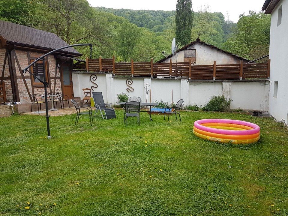 Închiriez apartament in vila - Poză 2