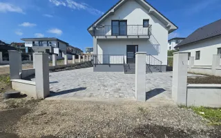 Casa 4 camere la cheie,2bai,120 mp,501 mp teren,zona Corunca - Poză 13