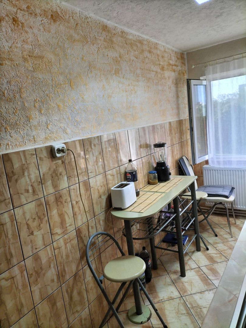 BRASADAS vinde ap 2 cam etaj 4/4 Micro 14. - Poză 1