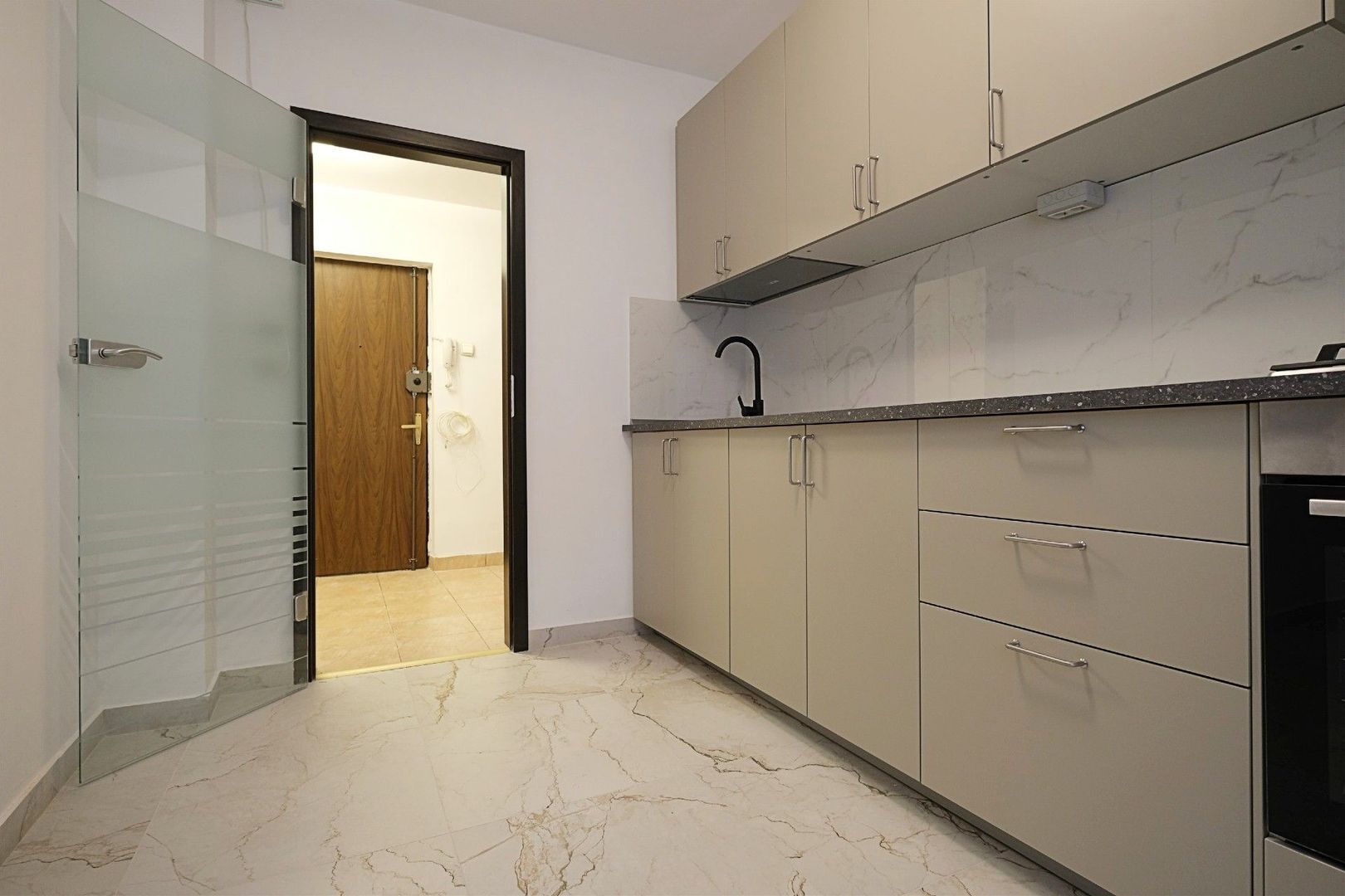 Apartament cu 2 camere de închiriat în Unirii, Bucuresti - Poză 10