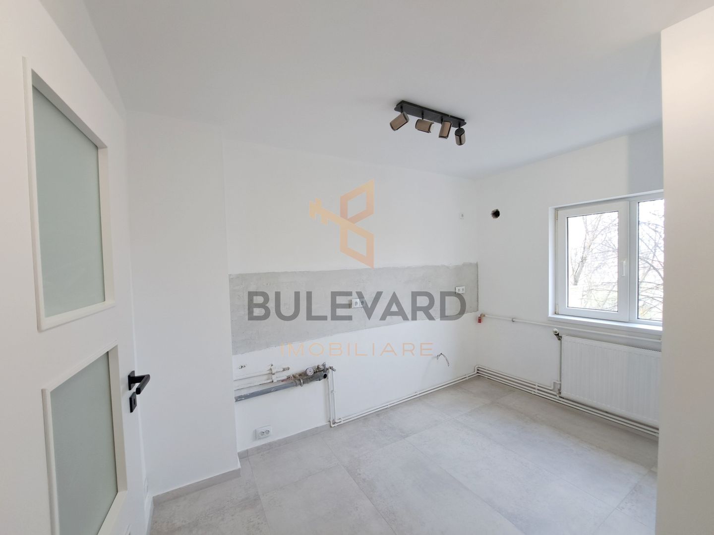 Nou pe piata! Apartament 3 camere zona Piata Cipariu! Renovat! - Poză 12