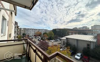 Apartament cu 3 camere, etaj 3, zona 300 Micalaca - Poză 13