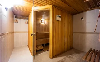 Se oferă spre chirie casă exclusivistă amplasată în Centul orașului - Poză 34
