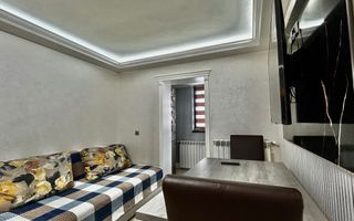 De vanzare apartament cu 3 camere, zona Piata Mare. - Poză 9