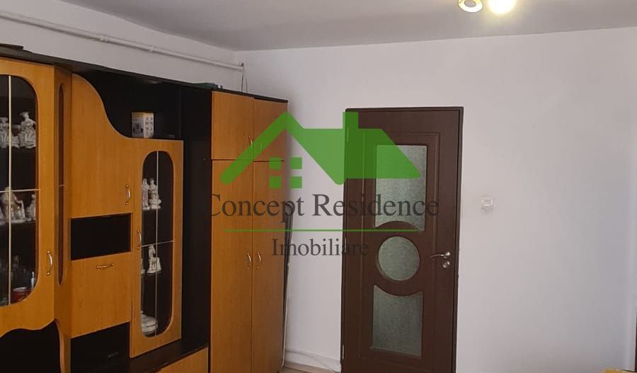 Garsonieră 32 mp, modificata in 2 incaperi – Motorului, etaj 1 - Poză 1