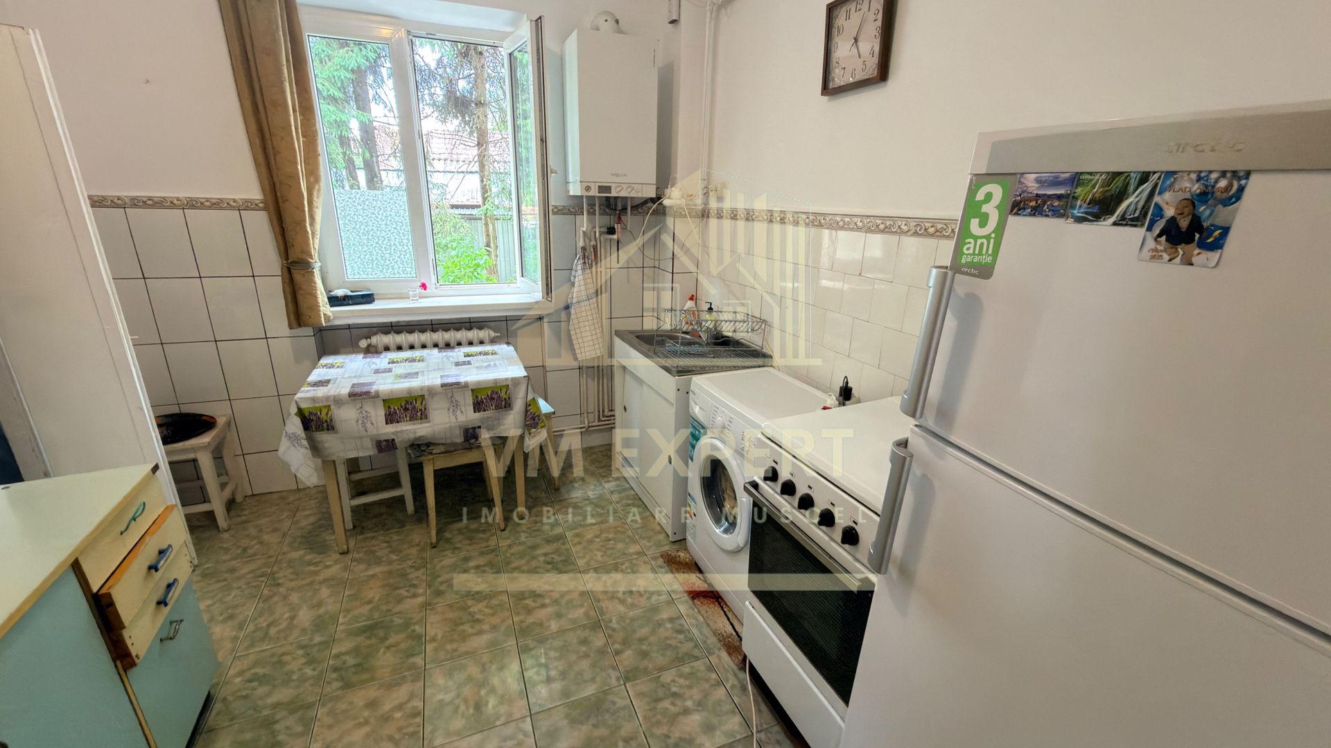 APARTAMENT 3 CAMERE  TEREN PROPRIETATE PARCARE ZONA FLĂMÎNDA CAMPULUNG AG - Poză 10