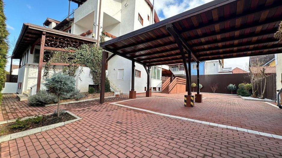Casa individuala  - vedere spre padure - Parcul Sub Arini - Poză 2