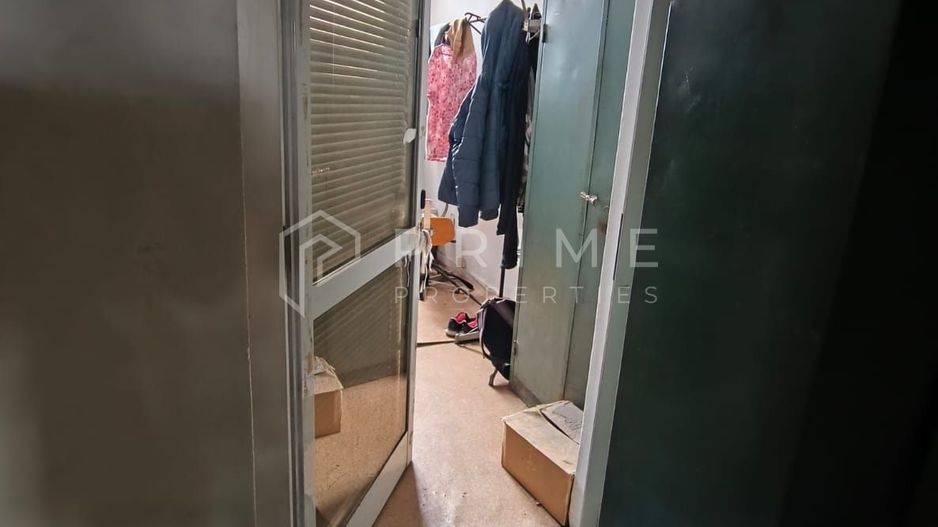 Clădire multifuncțională de vânzare – comerț, birouri și producție. - Poză 5