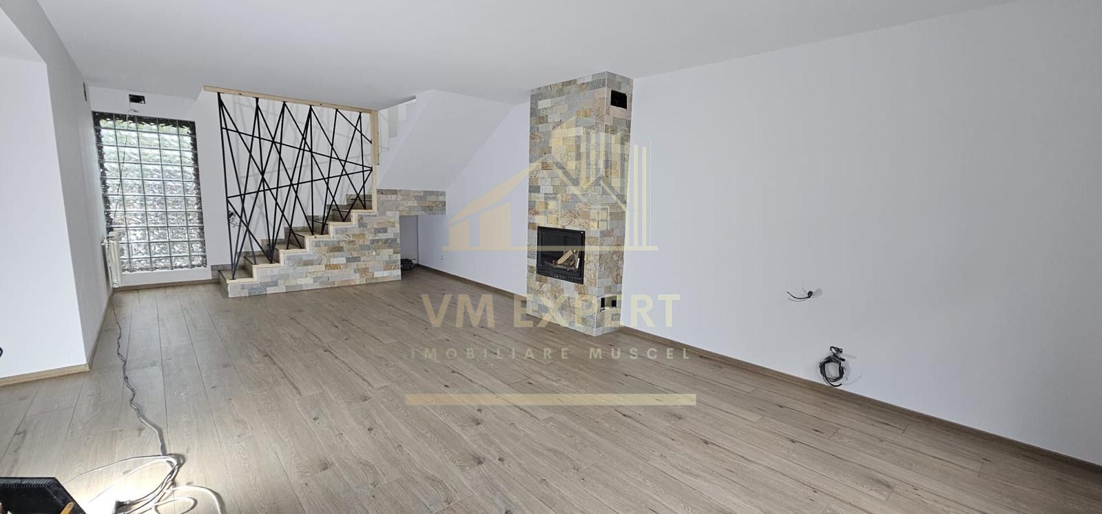 CASĂ 4 CAMERE TEREN 177MP RUCĂR ARGEȘ - Poză 2