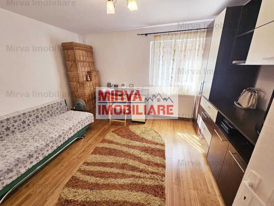 Vanzare vila 6 camere + spatiu comercial, mobilata si utilata, in Blejoi - Poză 21