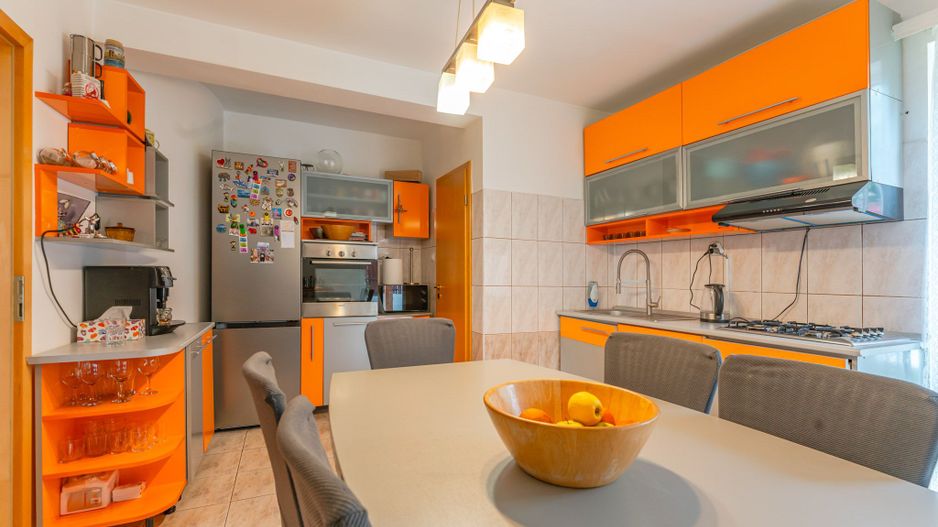 Casă spațioasă pentru familie în Hărman: 5 camere, 670 mp teren - Poză 7