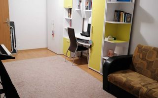 Apartament 70 mp, scara interioară, curte, parcare și boxă, mobilat. - Poză 5
