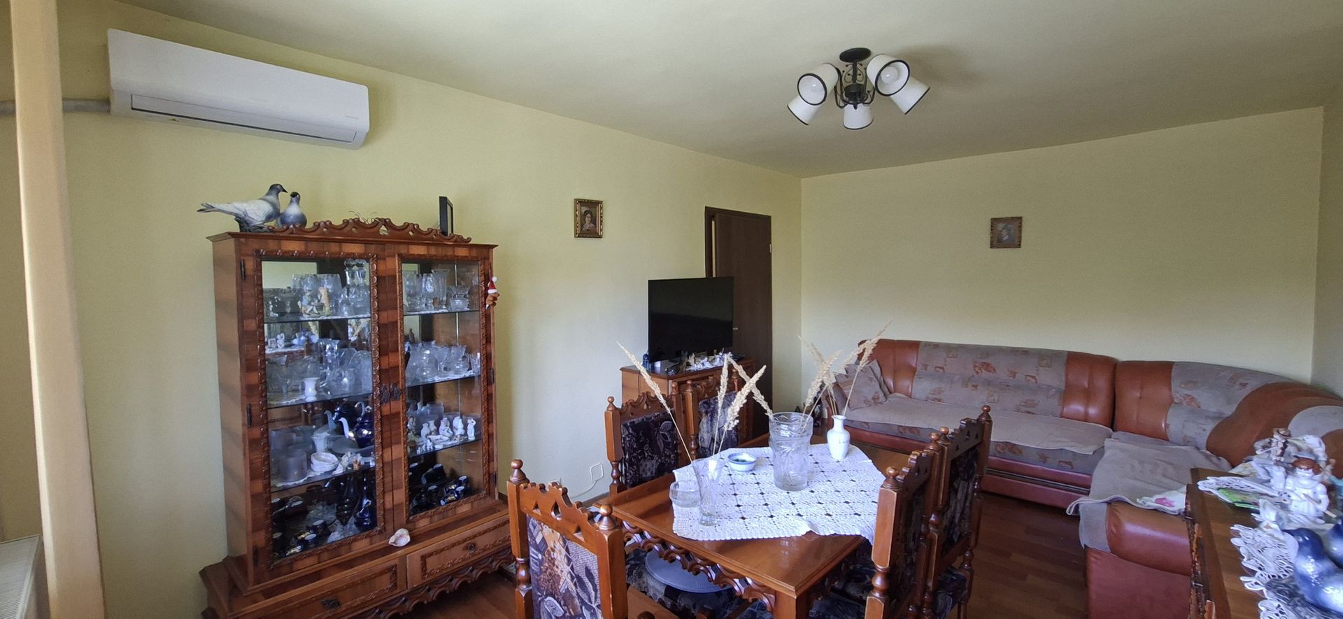 Apartament decomandat 3 camere - zona Torontalului - Poză 3