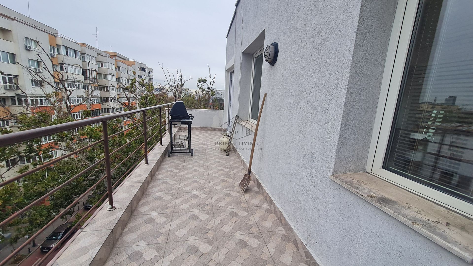 APARTAMENT ULTRACENTRAL LA INCHIRIERE CU DESTINATIA BIROU SAU LOCUINTA - Poză 9