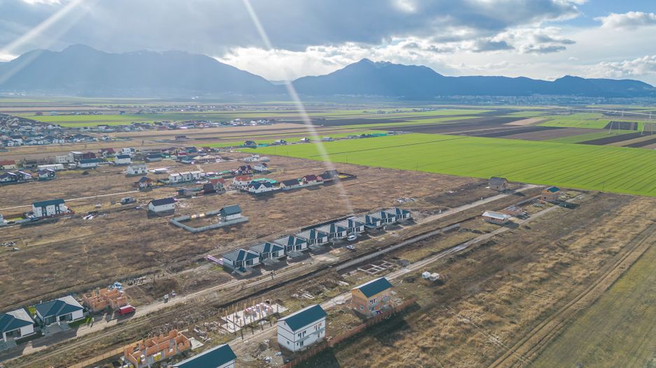 Teren cu autorizatie de constructie si utilitati - Poză 3