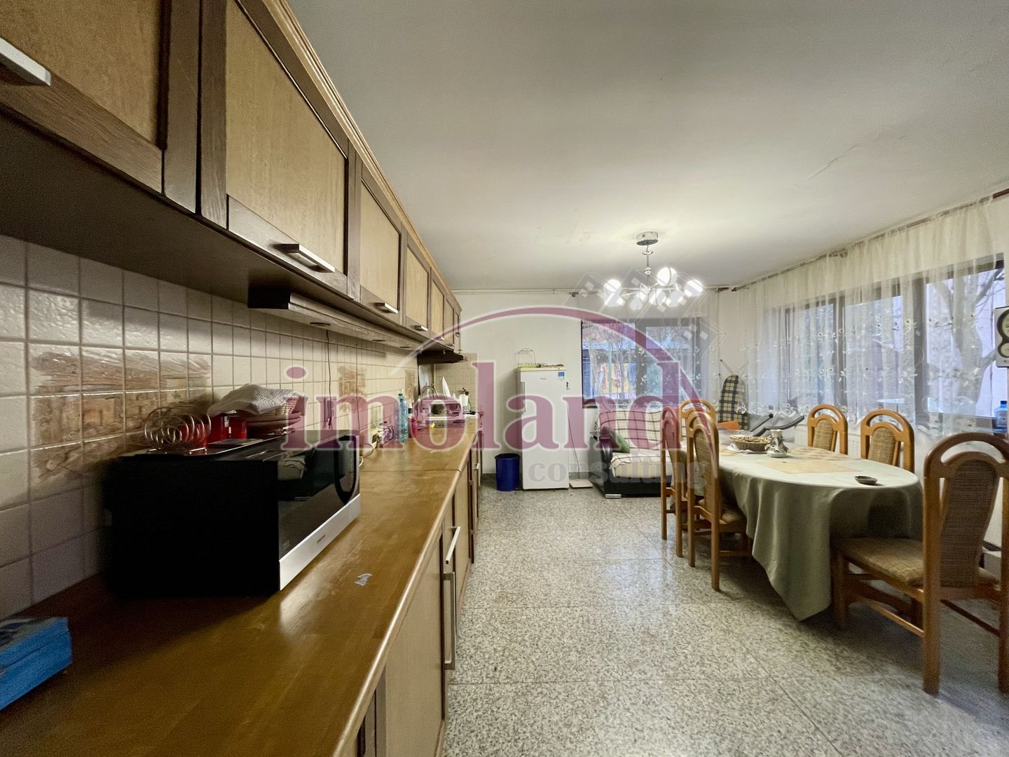 Casă parter 123 mp, complet renovată, curte generoasă, teren 400 mp - Giulesti - Poză 25