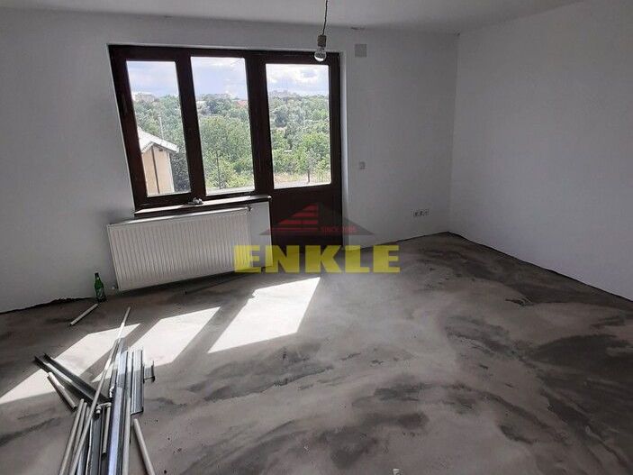 Casa parter + etaj 200 mp + teren 500 mp , Anl Ciusmea - Poză 4