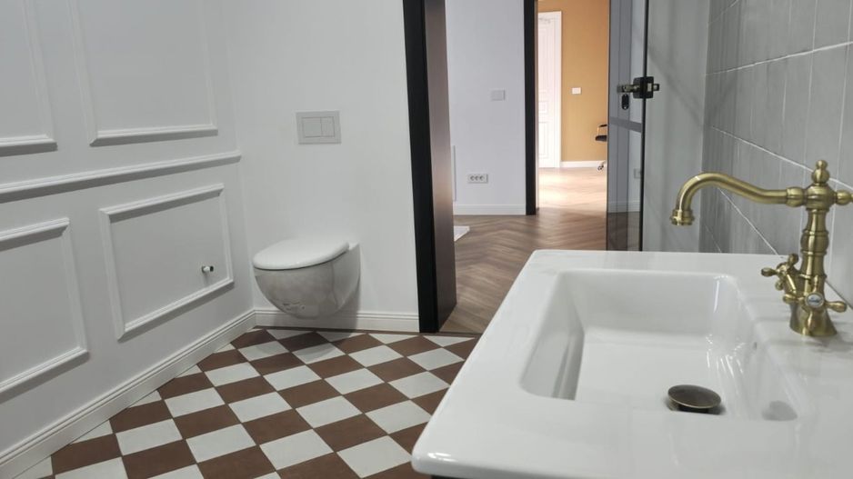 Casă renovată integral – ideală pentru activități profesionale - Poză 14