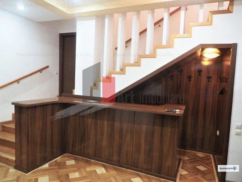 Vilă ultracentrală cu 6 camere – ideală pentru birouri sau activități comerciale - Poză 1