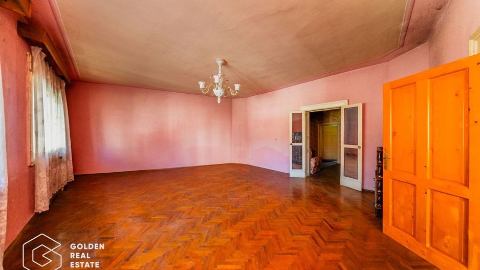 Casa individula cu 5 camere, zona central - Poză 11