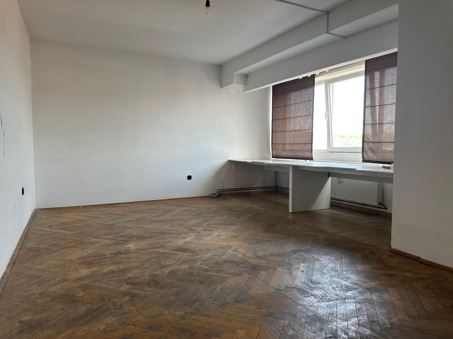Apartament 4 camere – Ultracentral, Bld. Magheru, Oradea-149.900 euro - Poză 10