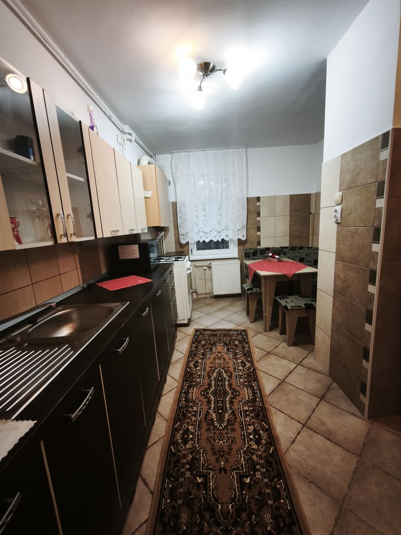 Apartament cu 3 dormitoare in zona UMFST ( 7 Noiembrie) - Poză 5
