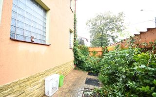 Vila spatioasa, constructie solida, zona micro 17 – Galati - Poză 53