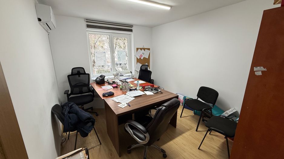 De vanzare 4 Camere, Crangasi,  Renovat 2025 - Poză 1