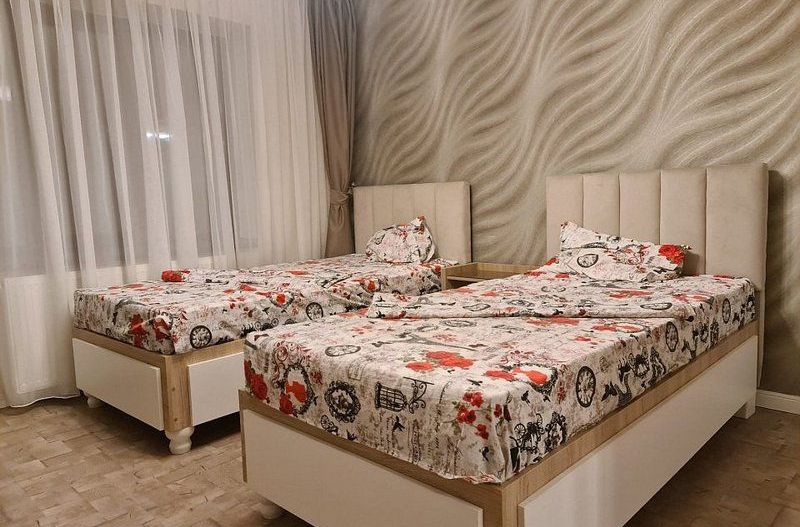 Vila P+1E,  7 camere, curte amenajata   - zona Mall, George Cosbuc - Poză 3