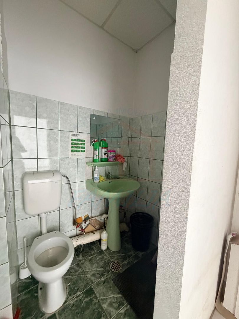 🏢 Spațiu comercial de vânzare – Oportunitate excelentă de investiție - Poză 10
