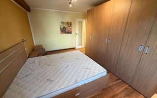 Etaj 2. Disponibil imediat. Garaj. Pozitie excelenta - Poză 16