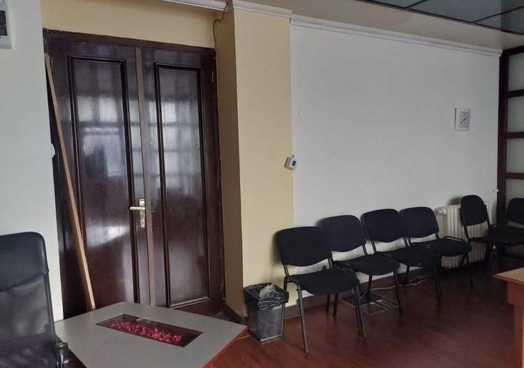 Ultracentral- spa&#539;iu birou, parter, Palatul UGIR - Poză 4