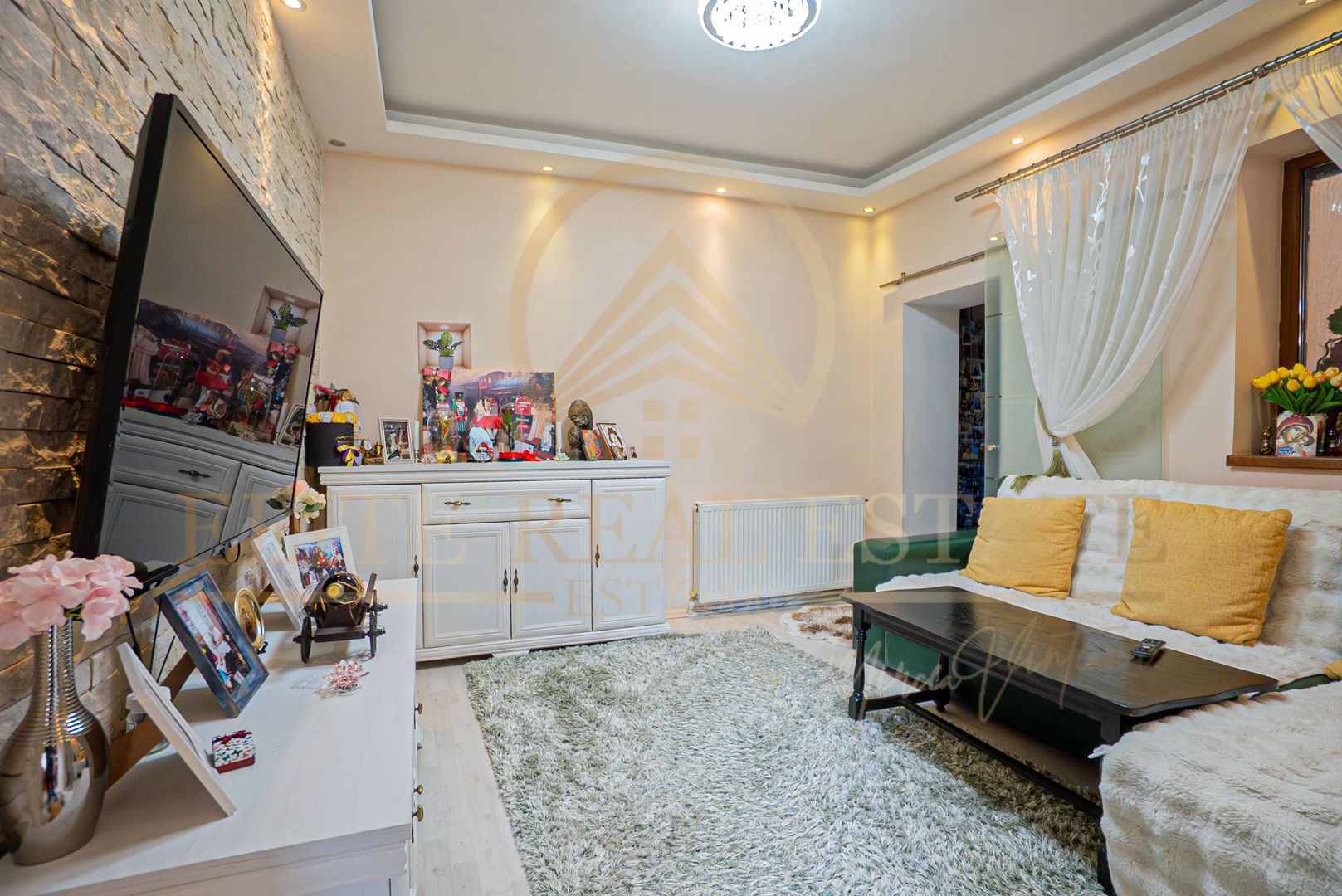 Casă cochetă în zona Anda |  Liniște, confort și intimitate - Poză 3