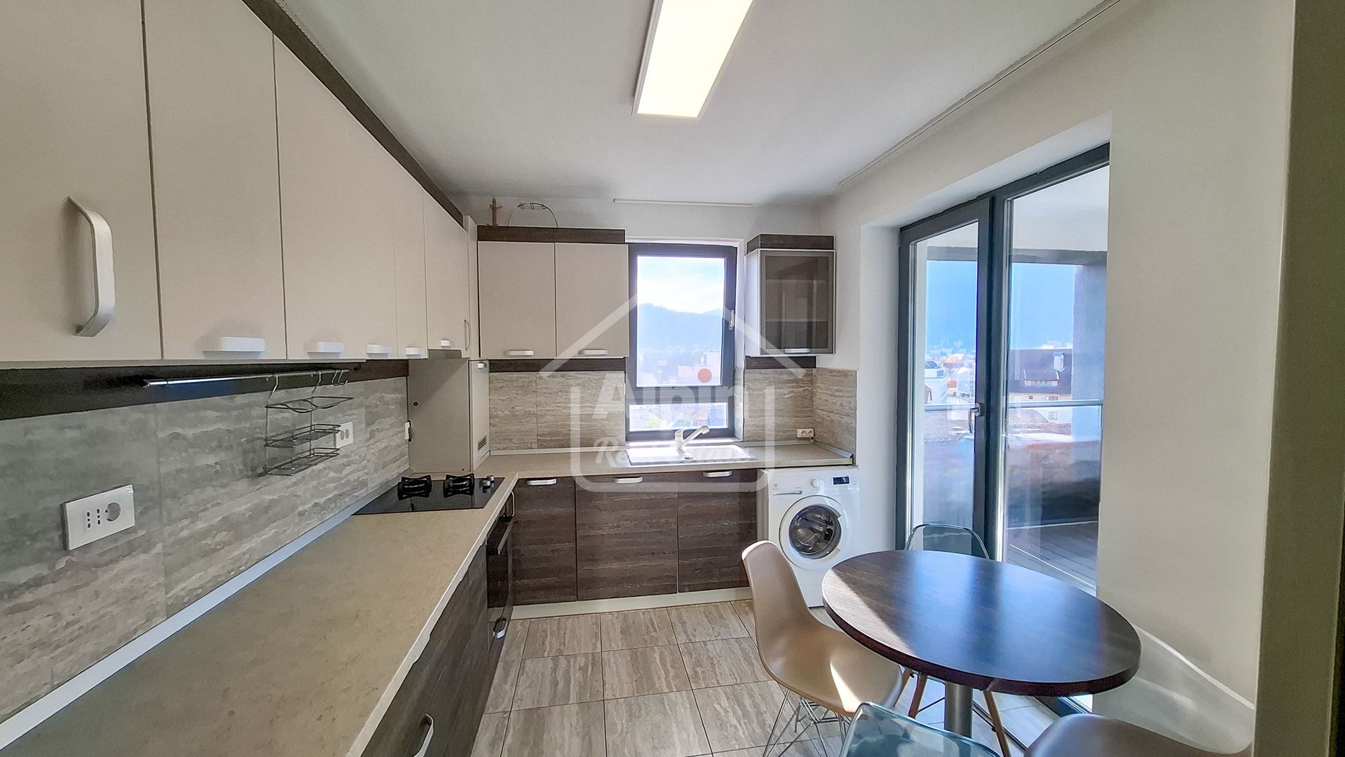 Apartament Central I Priveliste Deosebita - Poză 6